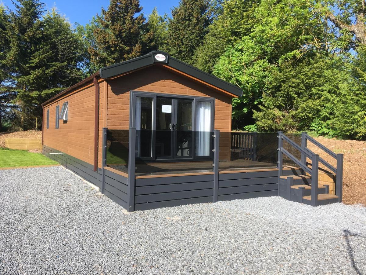Atlas Ovation Lodge Охтерардър Екстериор снимка